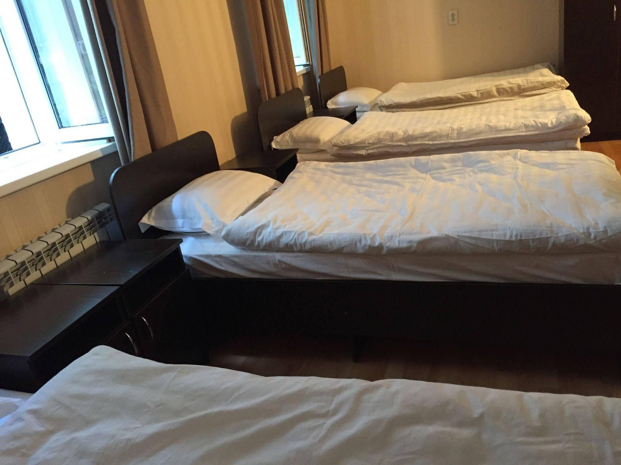 阿拉木图 Fiveseasons旅舍 外观 照片
